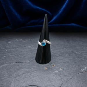 Twisted London Blue topaz